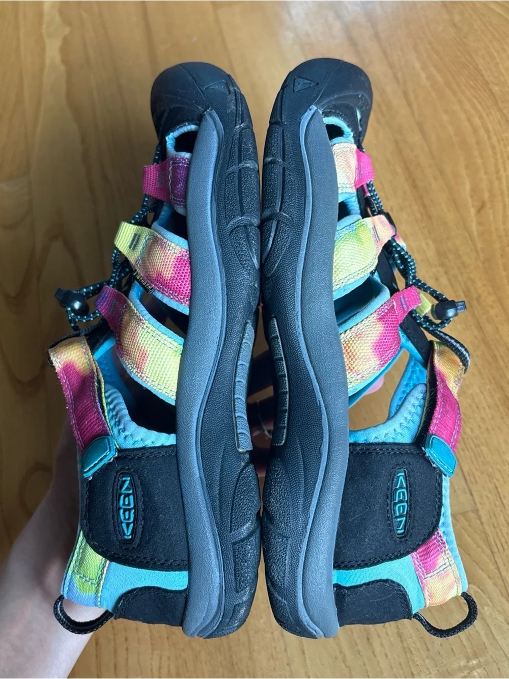 KEEN Newport H2 Tie-dye Sandals Colorful Rainbow Youth Kids Sz 7 Hiking Shoes